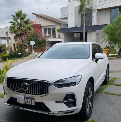 VOLVO XC60 2.0 T8 RECHARGE PLUS AWD GEARTRONIC